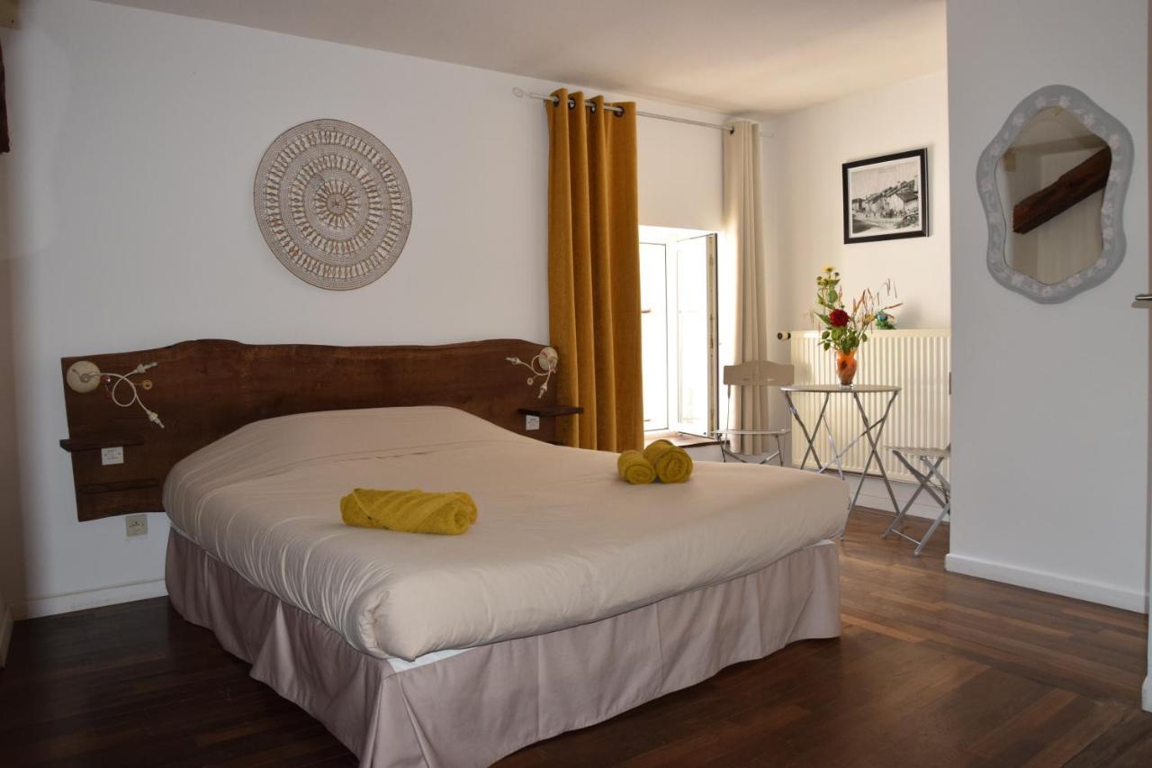 La Ferme Des 3 Suissesses Bed and Breakfast Saint-Paul  Εξωτερικό φωτογραφία