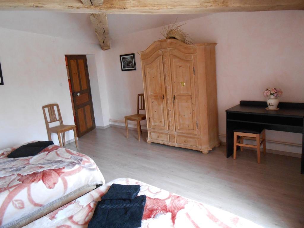 La Ferme Des 3 Suissesses Bed and Breakfast Saint-Paul  Δωμάτιο φωτογραφία