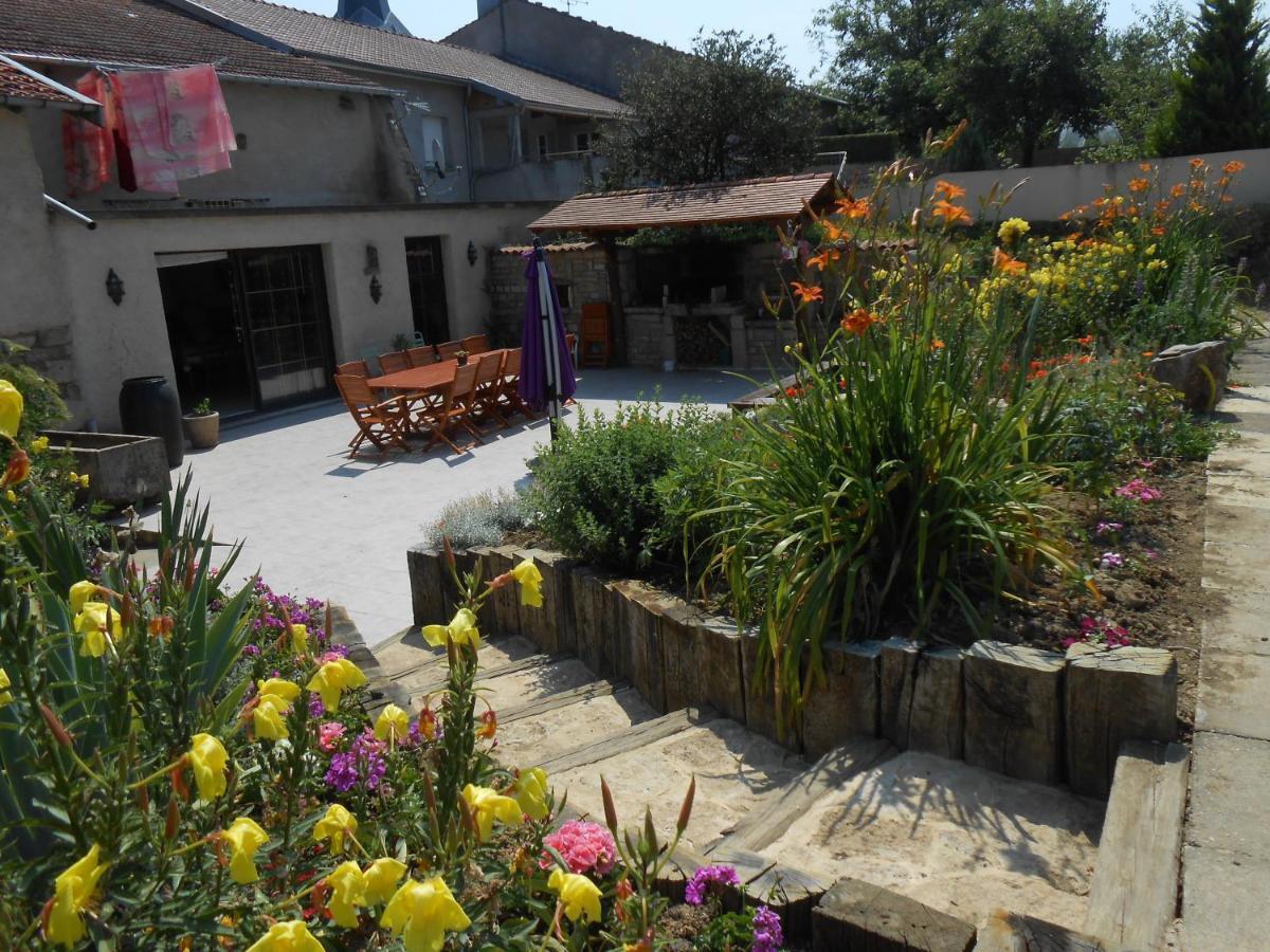 La Ferme Des 3 Suissesses Bed and Breakfast Saint-Paul  Εξωτερικό φωτογραφία